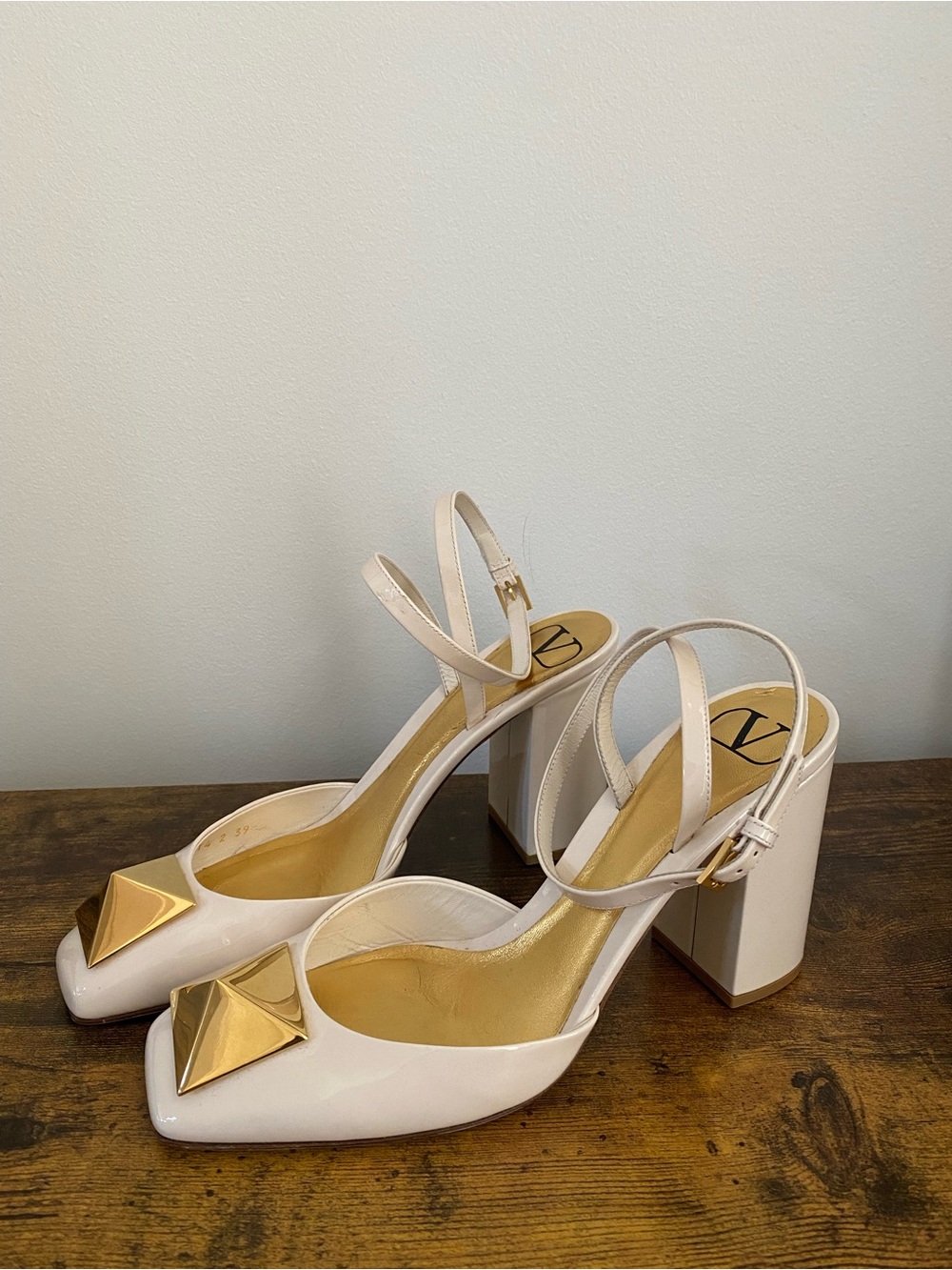 Valentino Garavani One Stud Slingback Block Heels (39)